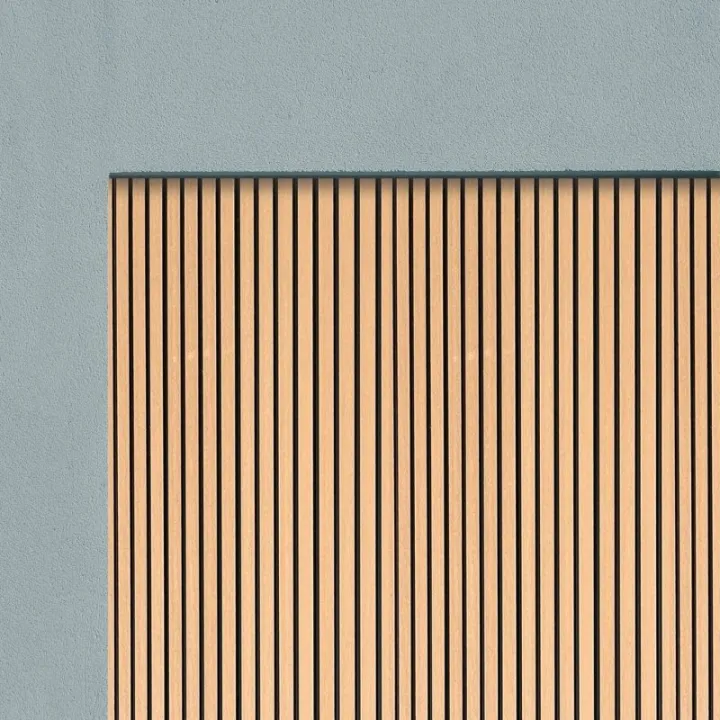 bardage-clairvoie-brun-clair-rainuresnoires